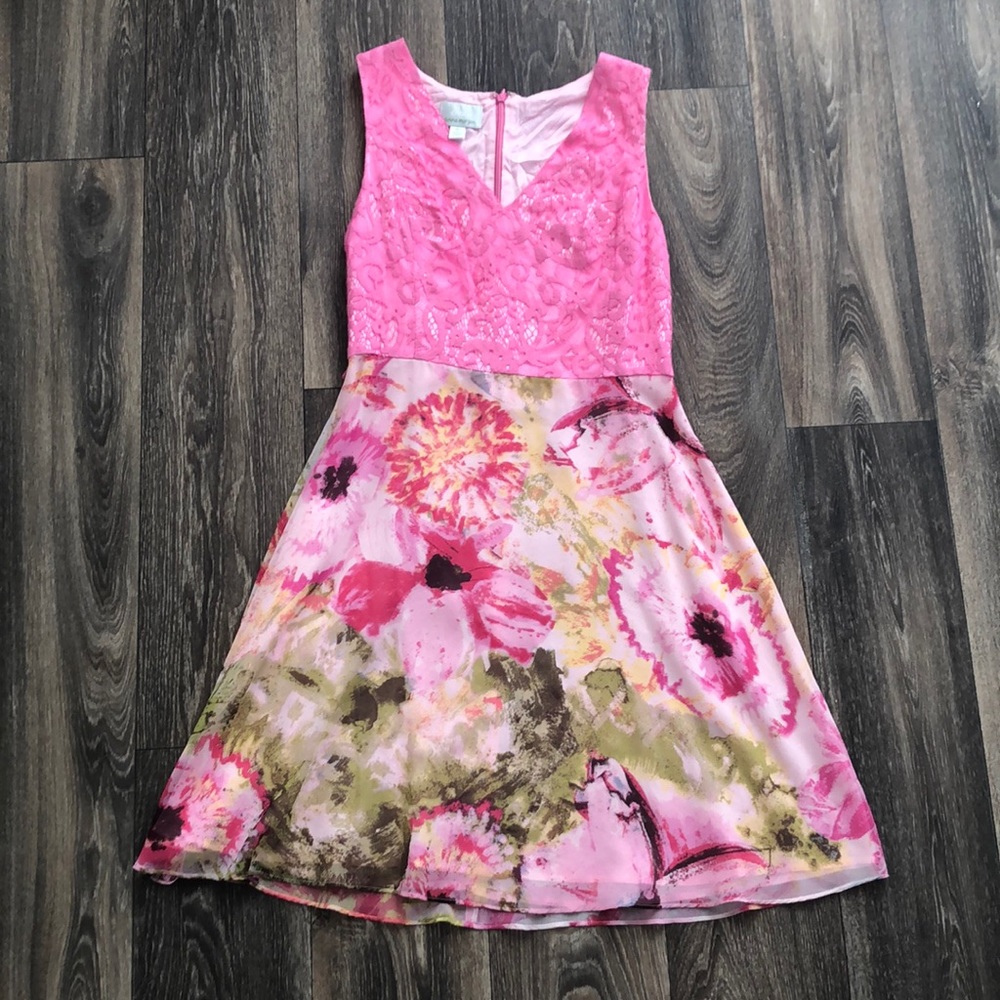 Lace pink dress